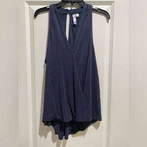 Alya Navy sleeveless blouse